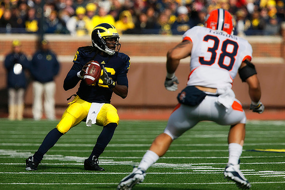 Denard Robinson 11-6-10